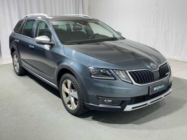 SKODA Octavia 2.0 TDI SCR 184 CV DSG Wagon 4x4 Scout