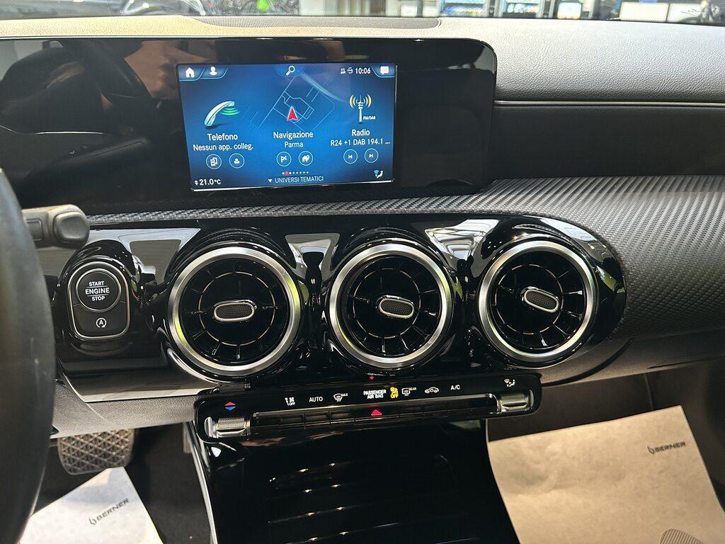 Mercedes Classe A 180 180 D Business 8G-DCT