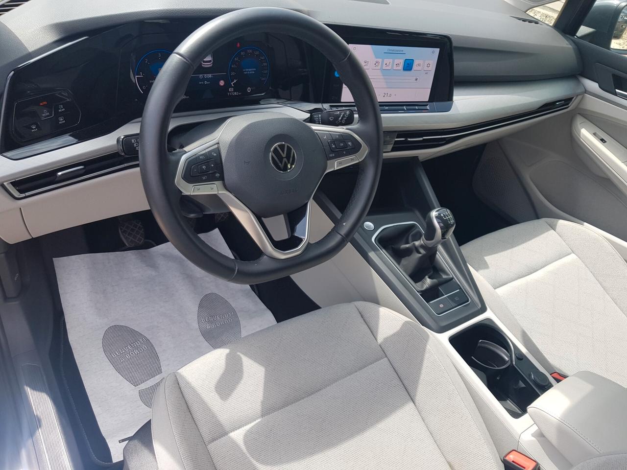 Volkswagen Golf VIII 2.0 TDI Life 115cv Navy Led Sensori a/p Cruise