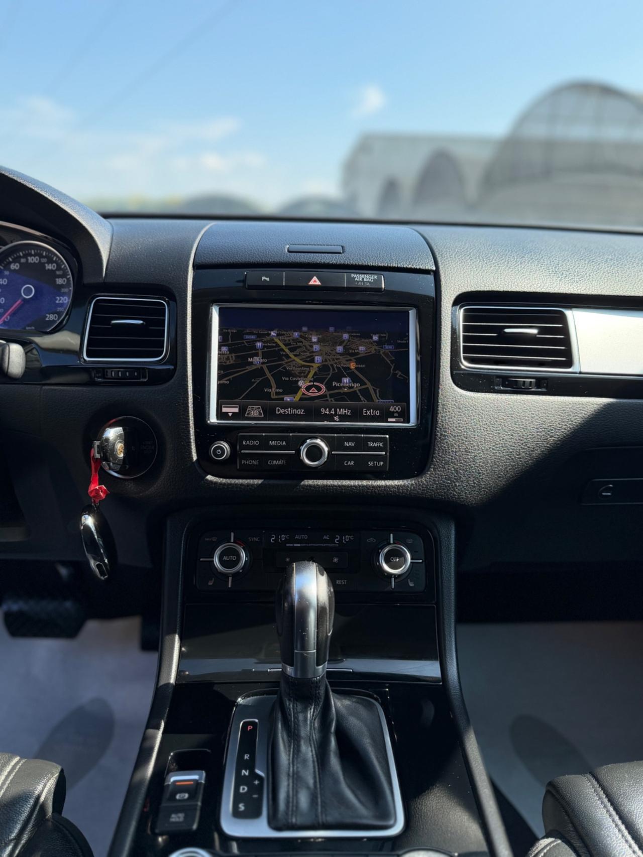 Volkswagen Touareg 3.0 TDI 245 CV tiptronic BlueMotion Techn. Executive