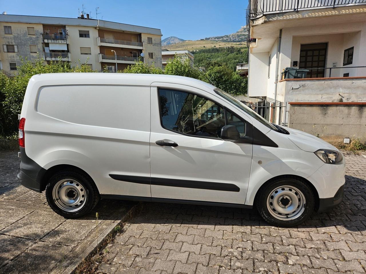 Ford Transit Courier Transit Courier 1.5 TDCi 100CV Van Trend