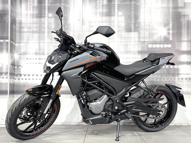 CFMoto 300 NK