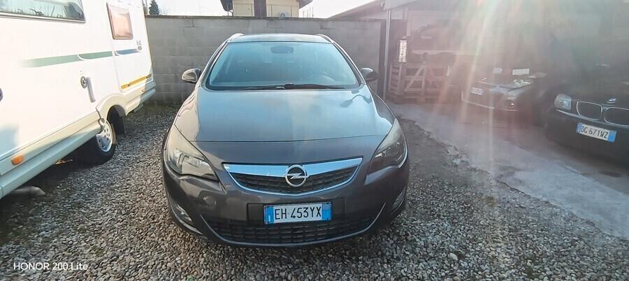 Opel Astra 1.6 115CV Sports Tourer Cosmo per operatori oppure export