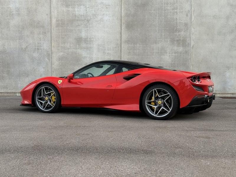 Ferrari F8 Tributo F8 Tributo - sollevatore - volante Led