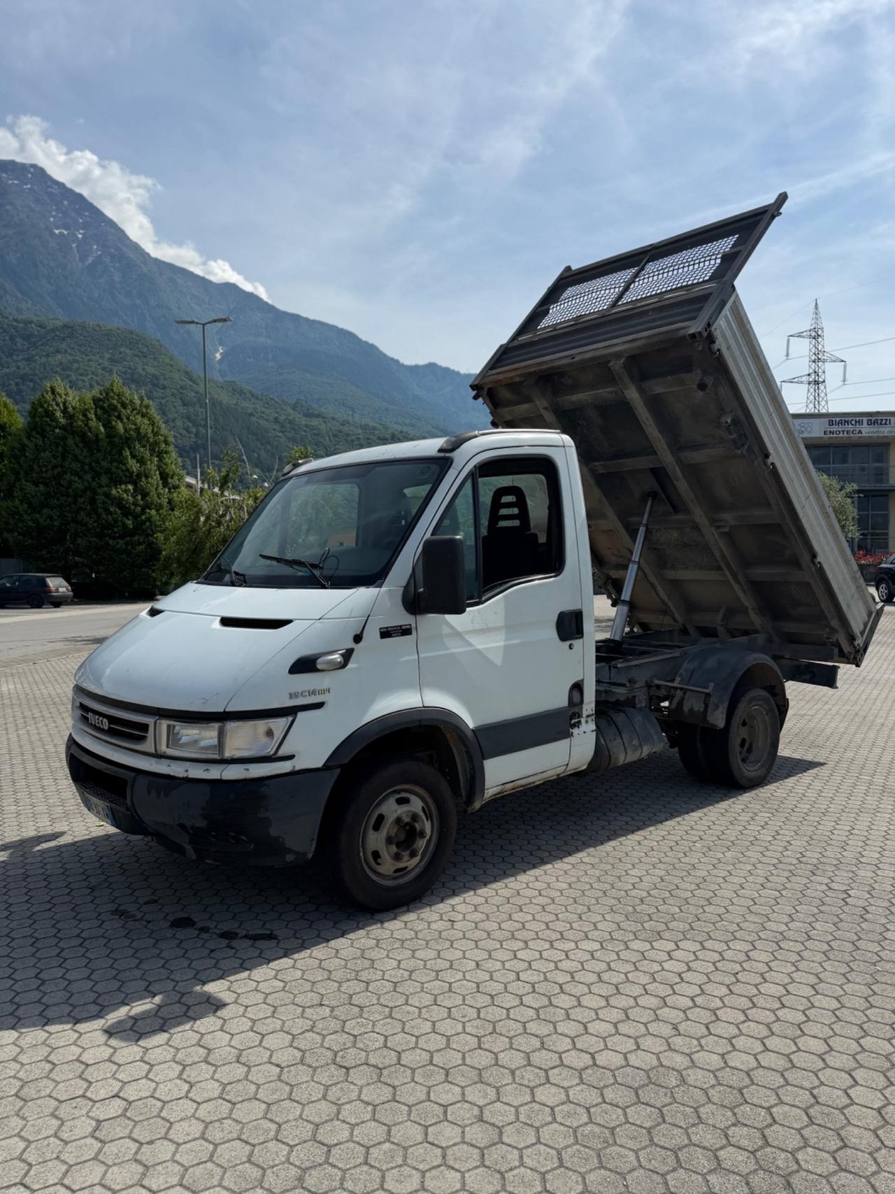 Iveco Daily ribaltabile 3 lati 3.0 cambio 6 marce
