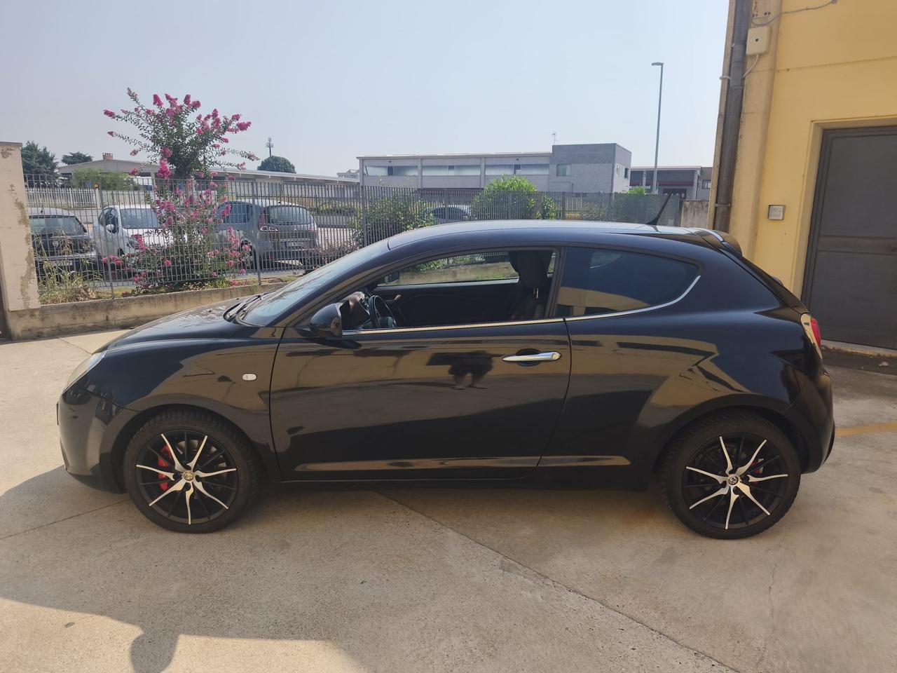 Alfa Romeo MiTo 1.4 T 155 CV Distinctive Sport Pack