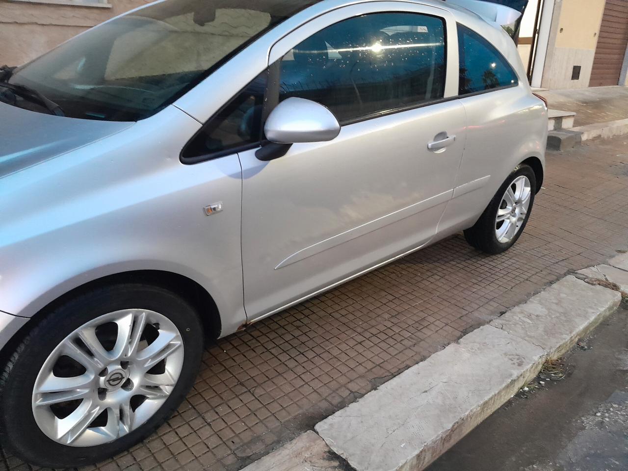 Opel Corsa 1.3 CDTI 90CV 3 porte Enjoy