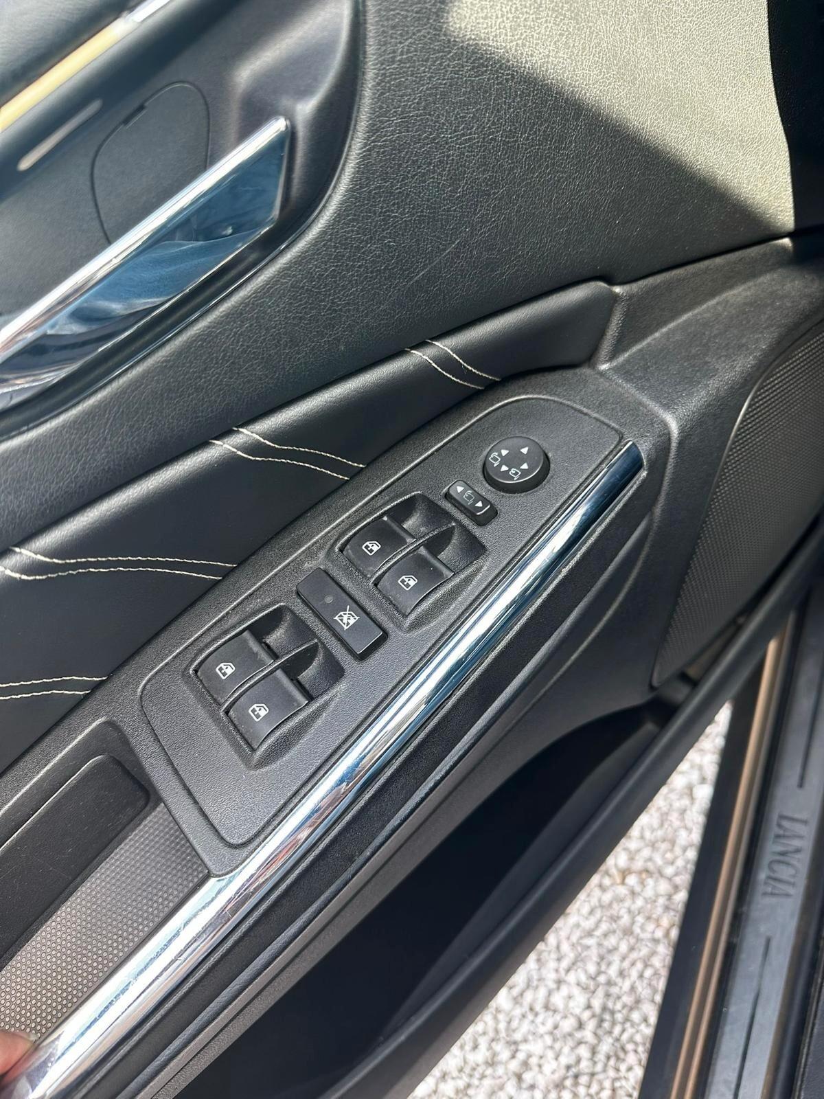 Lancia Delta 1.6 MJT DPF Platino