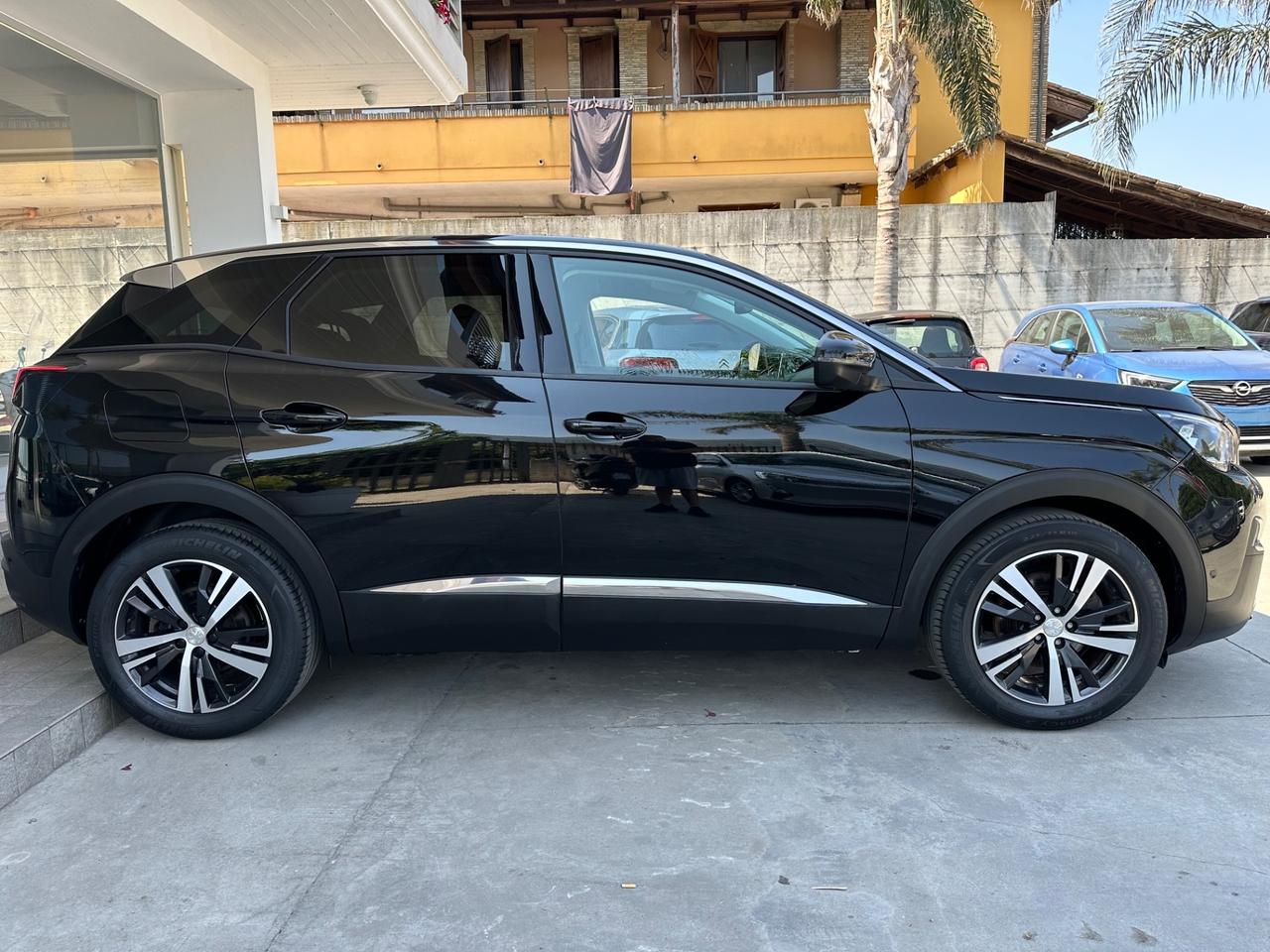 Peugeot 3008 BlueHDi 130 S&S EAT8 Allure