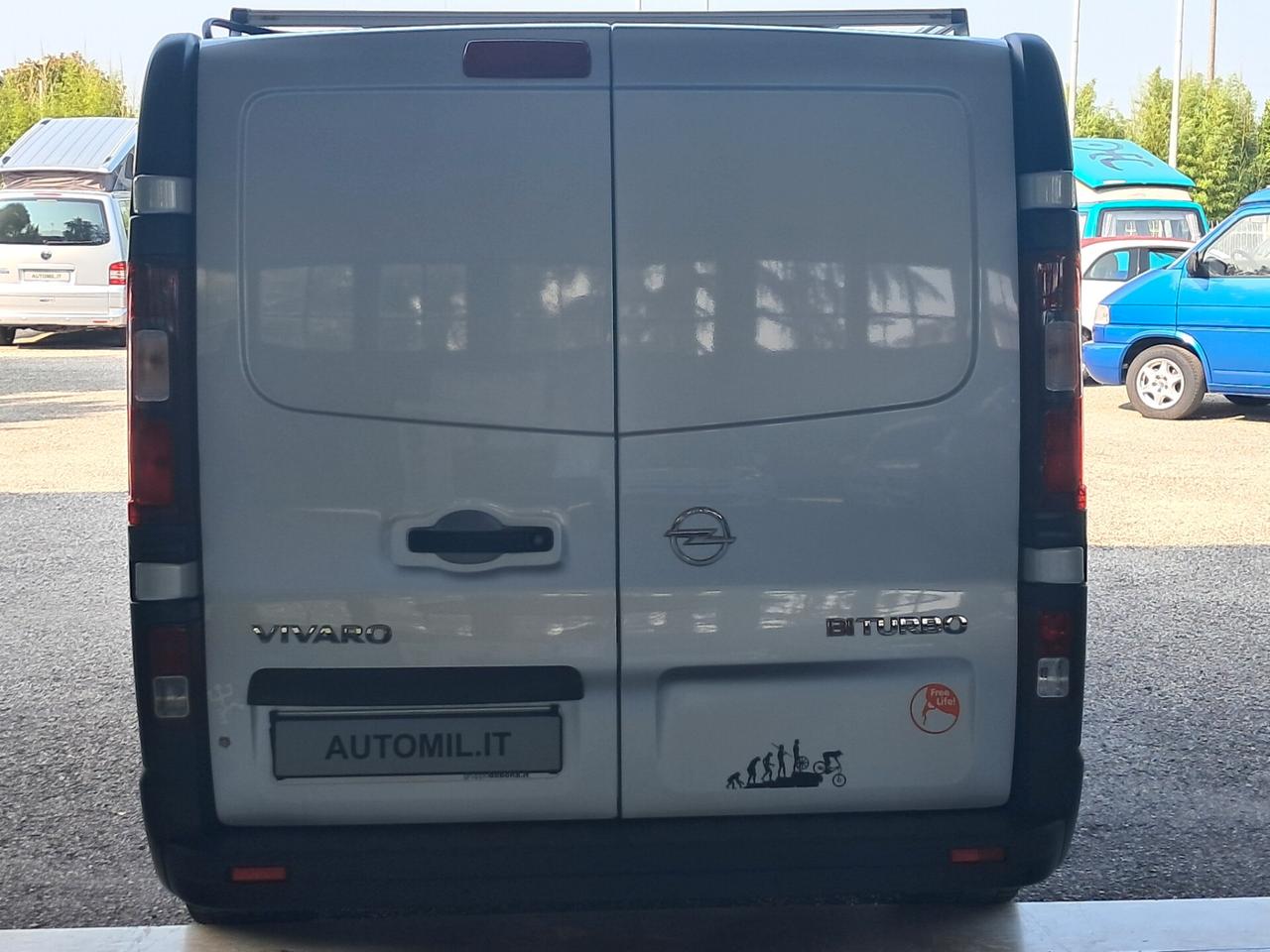 OPEL VIVARO 1.6 CDTI 140 CV PC-TN AUTOCARAVAN