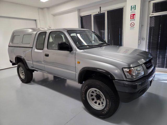 TOYOTA Hilux EXTRA-CAB D-4D ARIA CONDIZIONATA