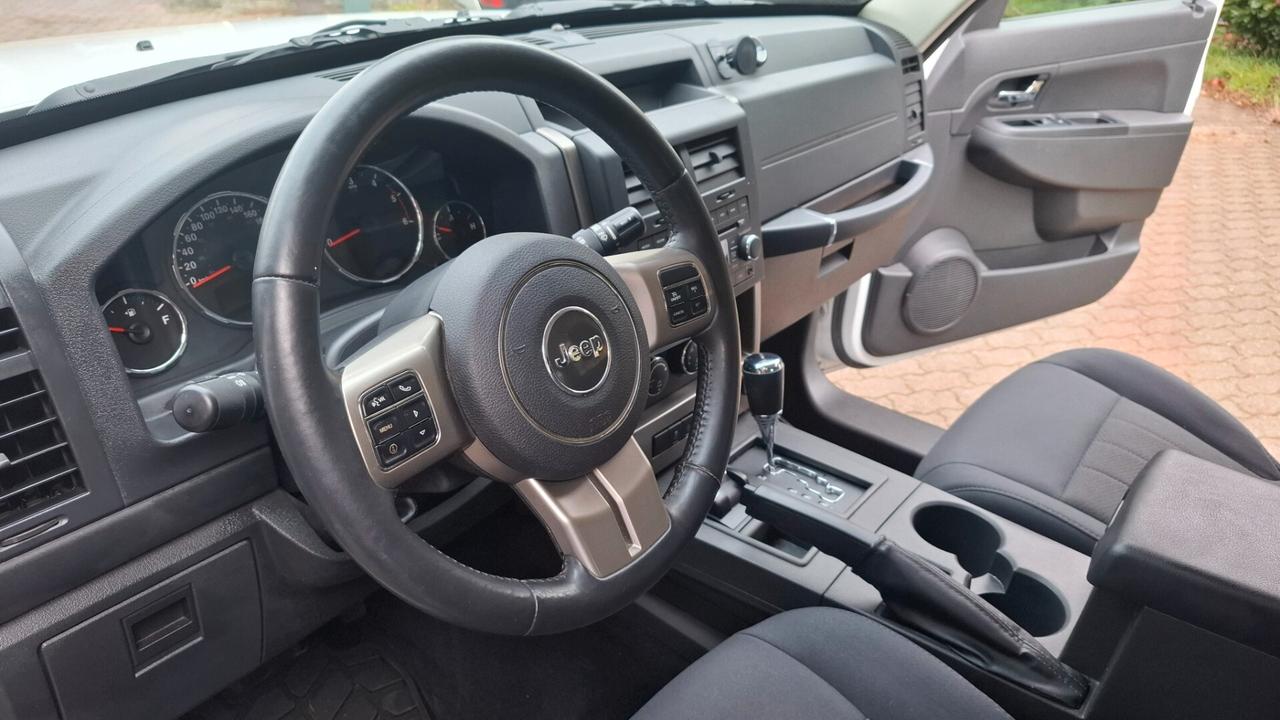 Jeep Cherokee 2.8 CRD DPF Overland Auto