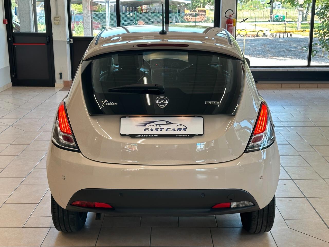 LANCIA YPSILON 1.0 FIREFLY HYBRID ECOCHIC GOLD S&S
