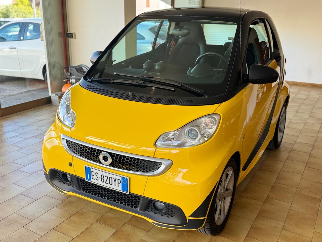 Smart ForTwo 1000 52 kW MHD coupé passion