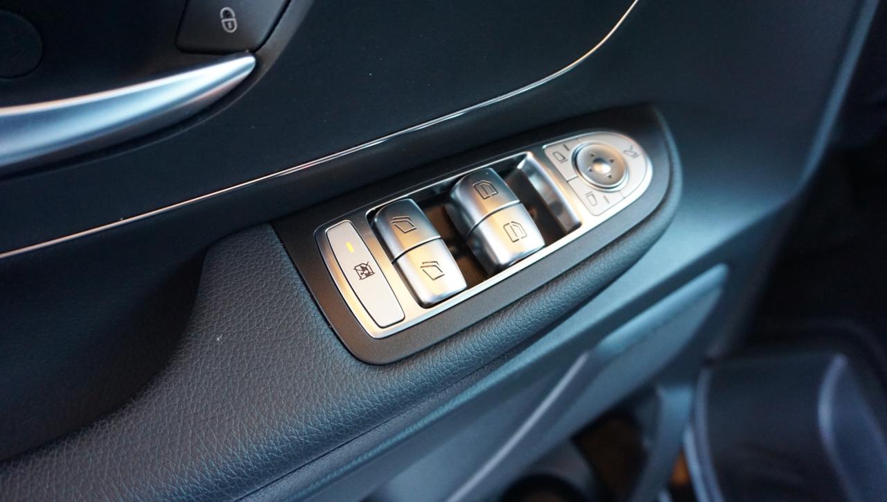 Mercedes-Benz V 250 d Automatic 4Matic Premium long