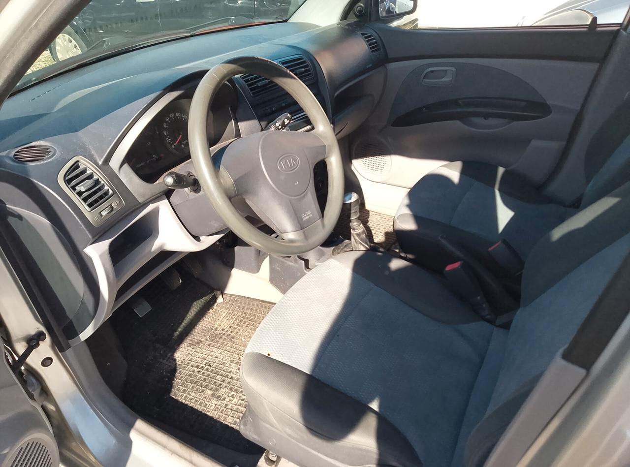 Kia Picanto 1.1 12V CRDi VGT Spicy