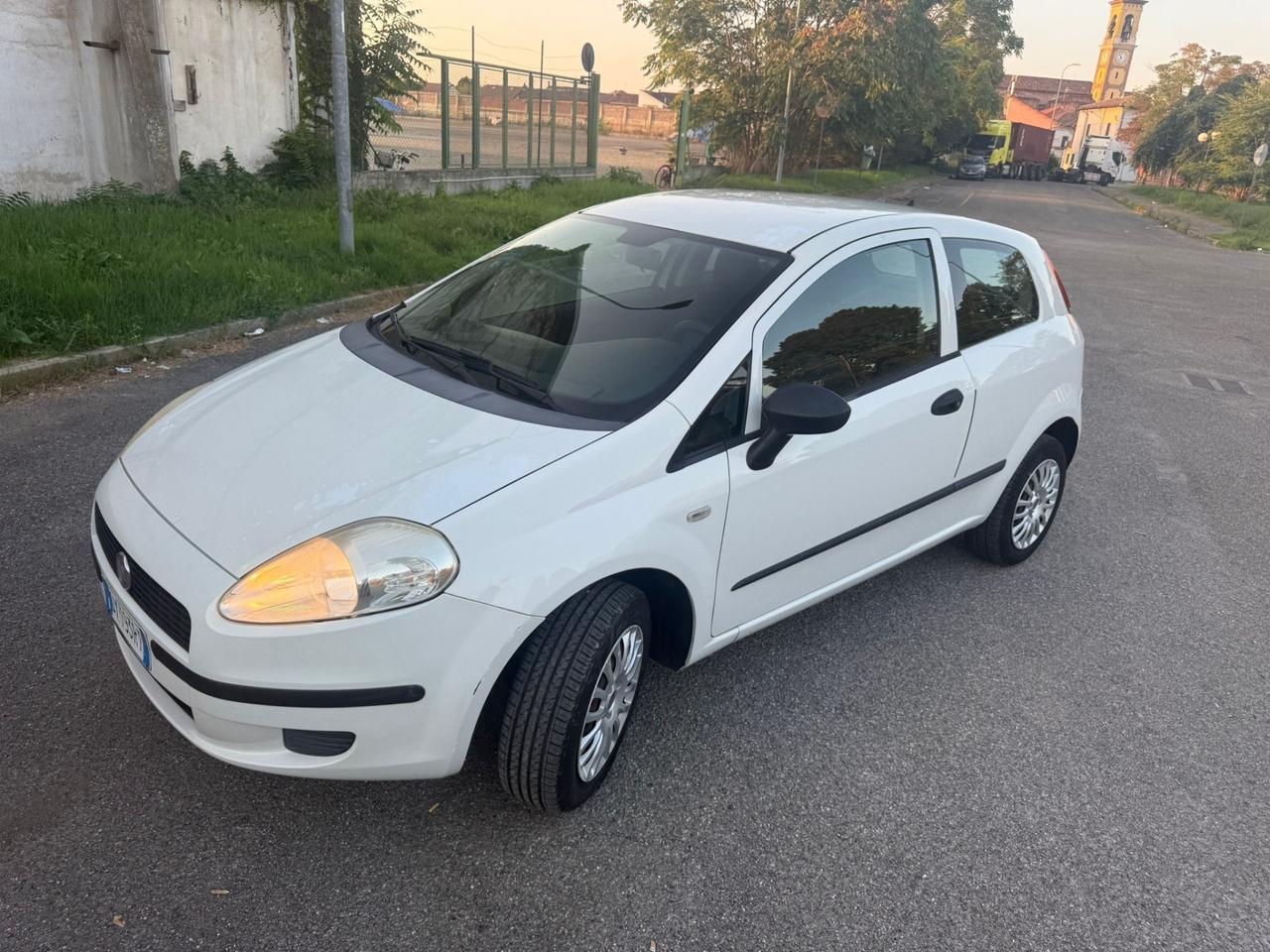 FIAT G PUNTO EVO 1.4 BENZ METANO NEOPATENETATI