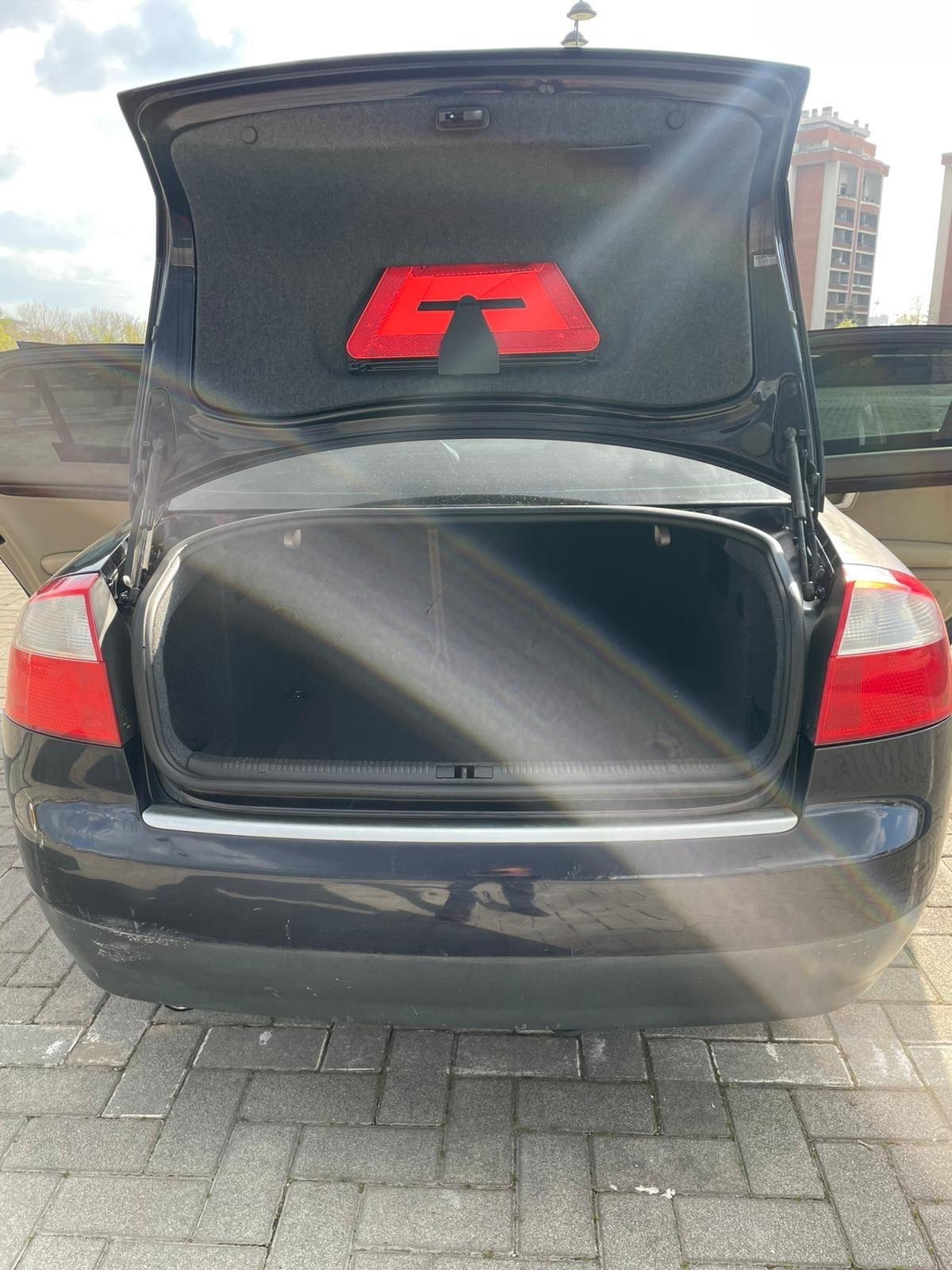 Audi A4 2.5 V6 TDI/180 CV cat quattro Automatica