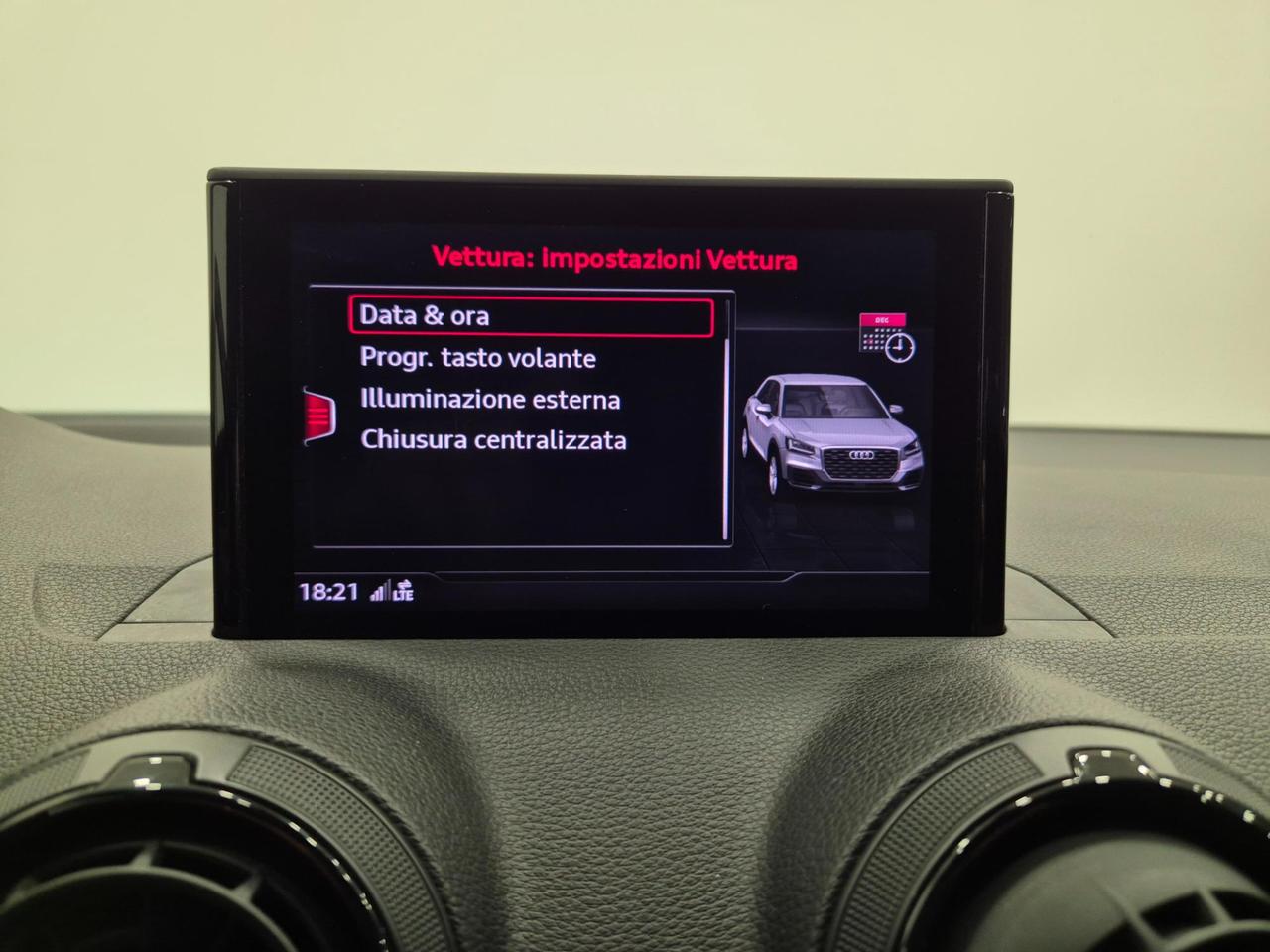 Audi Q2 1.6 tdi Design - NEOPATENTATI - Cruise/Lim - Sens. Post. - Navi