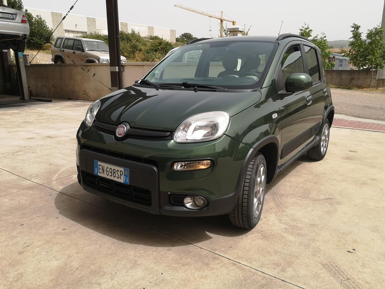 Fiat Panda 1.3 MJT 16V DPF 4x4 Climbing