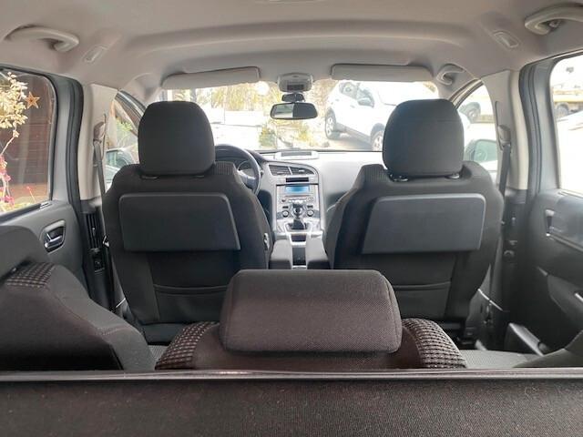 Peugeot 5008 1.6 HDi 112CV Family