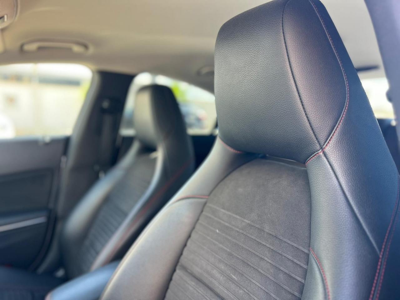 Mercedes-benz CLA 200 d Automatic Premium