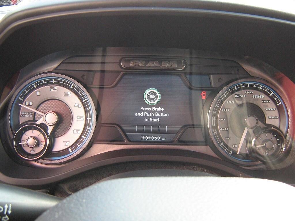 Dodge RAM 1500 4x4 LIMITED BLACK EDITION 5.7 V8