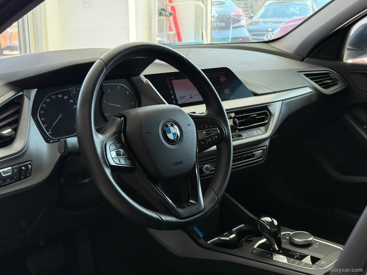 BMW 116d 5p. Business Advantage