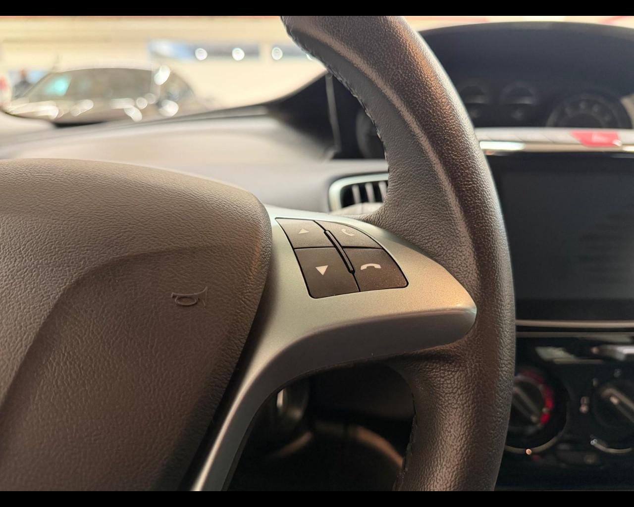 LANCIA Ypsilon 3ª serie - Ypsilon 1.0 FireFly 5 porte S&S Hybrid Silver