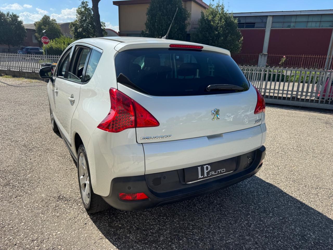 Peugeot 3008 1.6 HDi 112CV Allure