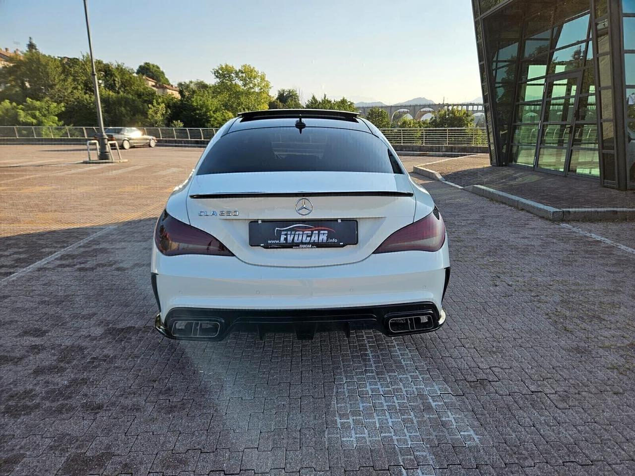 Mercedes Cla 250 AMG tetto apribile valutiamo usato /scambio