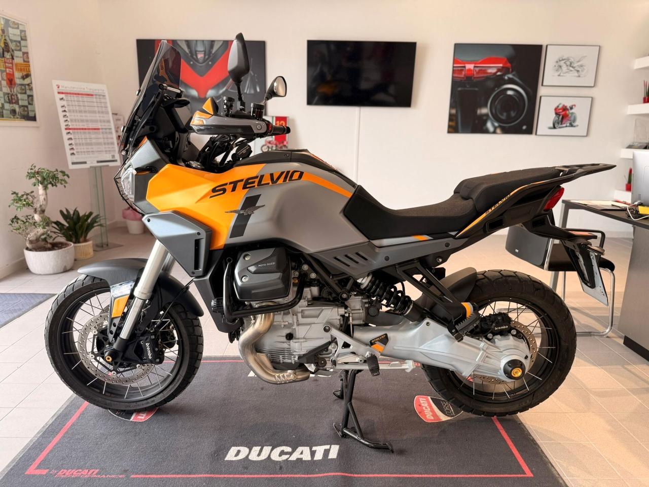 Moto Guzzi Stelvio PPF RADAR MY 2024 UNICO PROPRIETARIO
