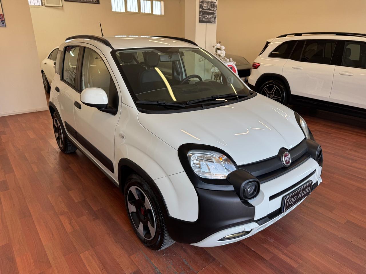 FIAT PANDA 1.0 FireFly S&S HYBRID CITY CROSS