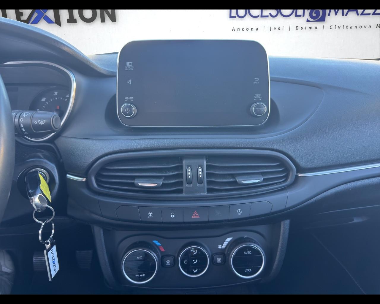 FIAT Tipo (2015-->) - Tipo 1.3 Mjt S&S SW Business