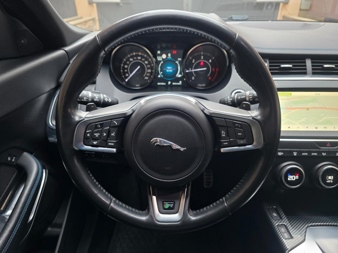 Jaguar E-Pace 2.0D 150 CV AWD aut. R-Dynamic S