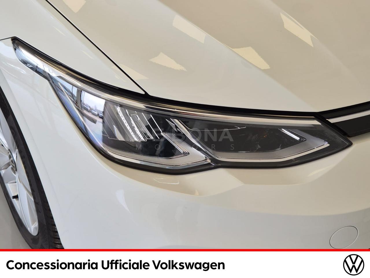 Volkswagen Golf 1.5 tgi life 130cv dsg