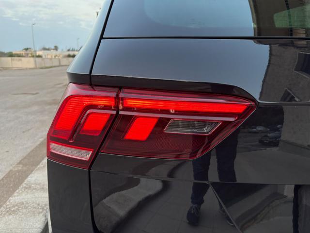 VOLKSWAGEN Tiguan 2.0 TDI 150 CV SCR DSG Life TELECAMERA