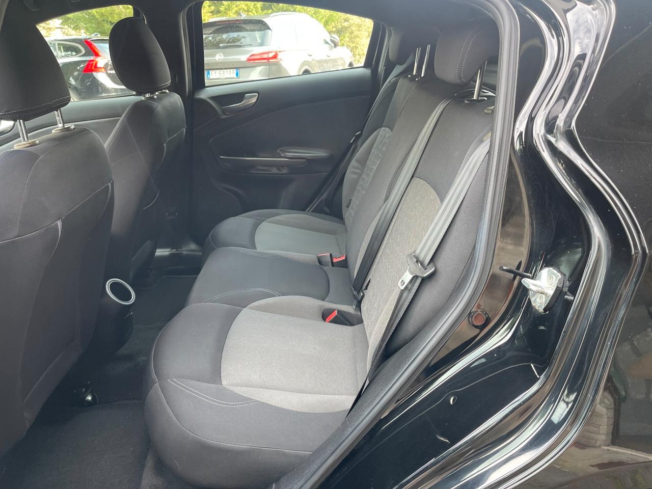 Alfa Romeo Giulietta 1.6 JTDm-2 105 CV Exclusive NEO PATENTATI