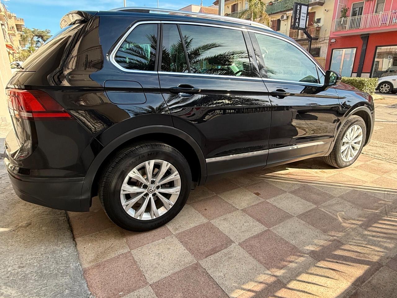Volkswagen Tiguan 2.0 TDI SCR DSG Sport IVA ESPOSTA