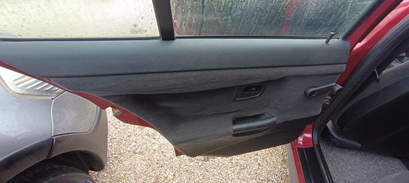 BMW Serie 3 Berlina E36 318i Europa