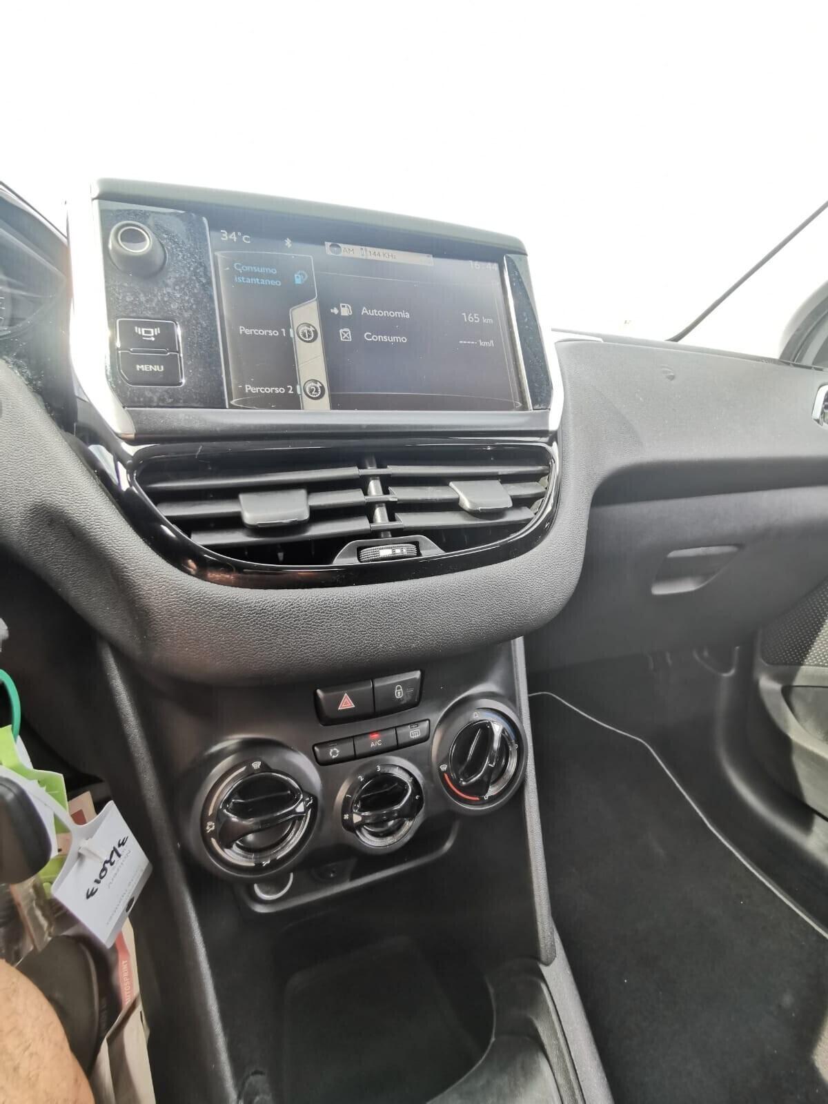 Peugeot 208 1.0 VTi 68 CV 5 porte Active - 2013