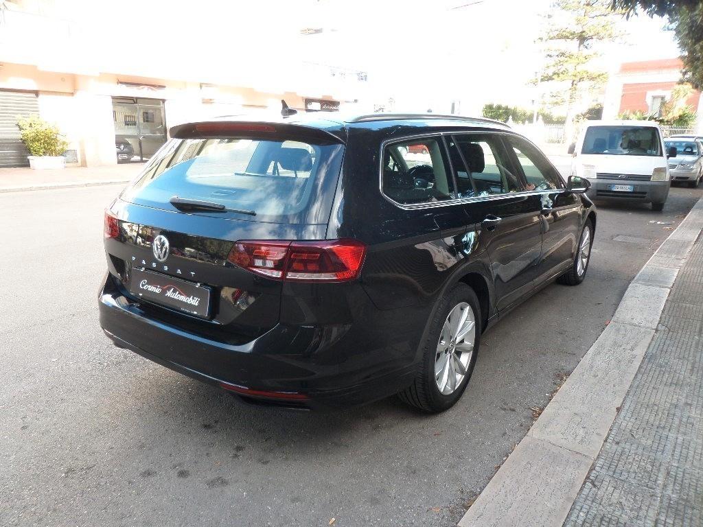 VOLKSWAGEN PASSAT SW 1.6 TDI BUSINESS DSG 7M - Navi-Full Led-2 Park-Cerchi 17