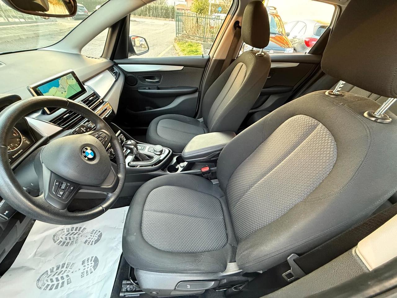 Bmw Active Tourer 218d Active Tourer Advantage Automatica *NAVI/XENO/PORTELLONE ELETTRICO*