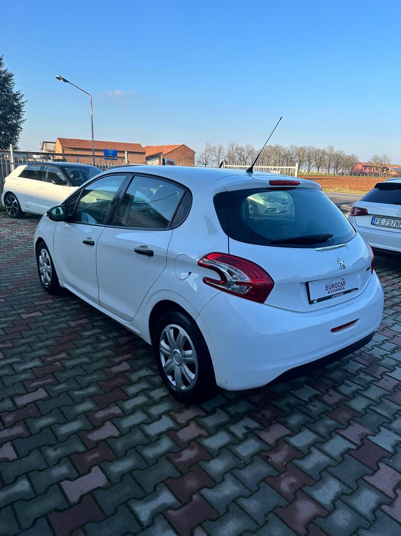Peugeot 208 1.4 HDi 68 CV 5 porte Van