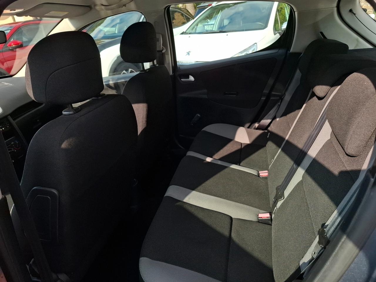 Peugeot 207 1.4 88CV 5p. X Line