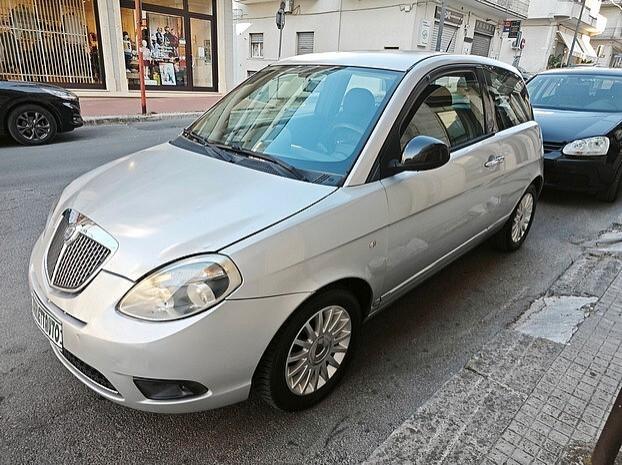 LANCIA Ypsilon 1.2 69 CV Unyca - 2012