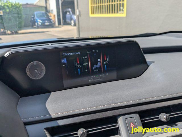 LEXUS UX 250h Hybrid Business Aziendale