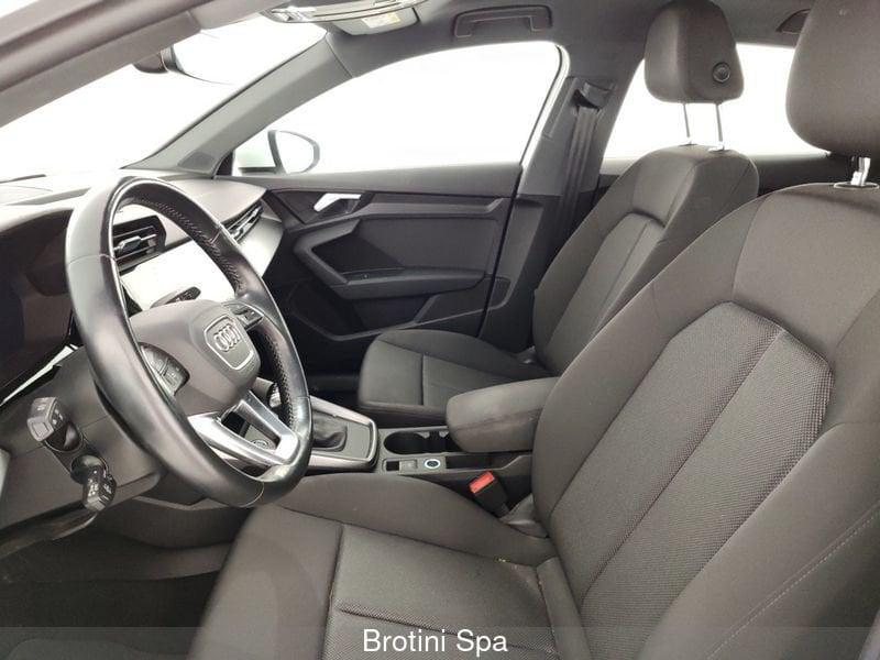 Audi A3 Sportback 30 TFSI Business