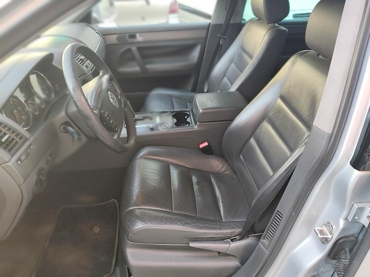 Volkswagen Touareg 2.5 R5 TDI Tip Exclusive