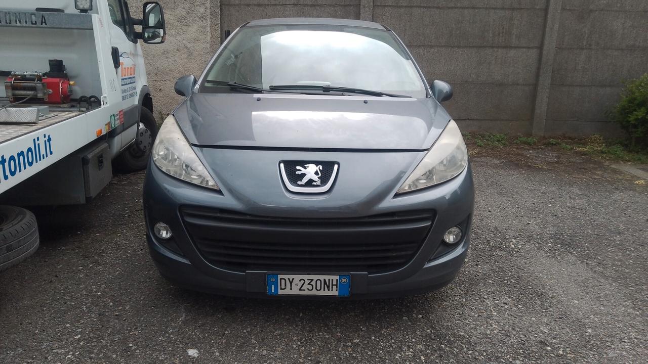 Peugeot 207 1.4 BZ 97MILA km LEGGI BENE 2010